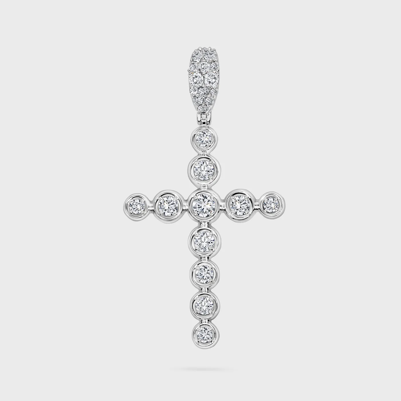 Clover white gold cross by ValeOro with diamonds in mirror-finish bezel settings, front view