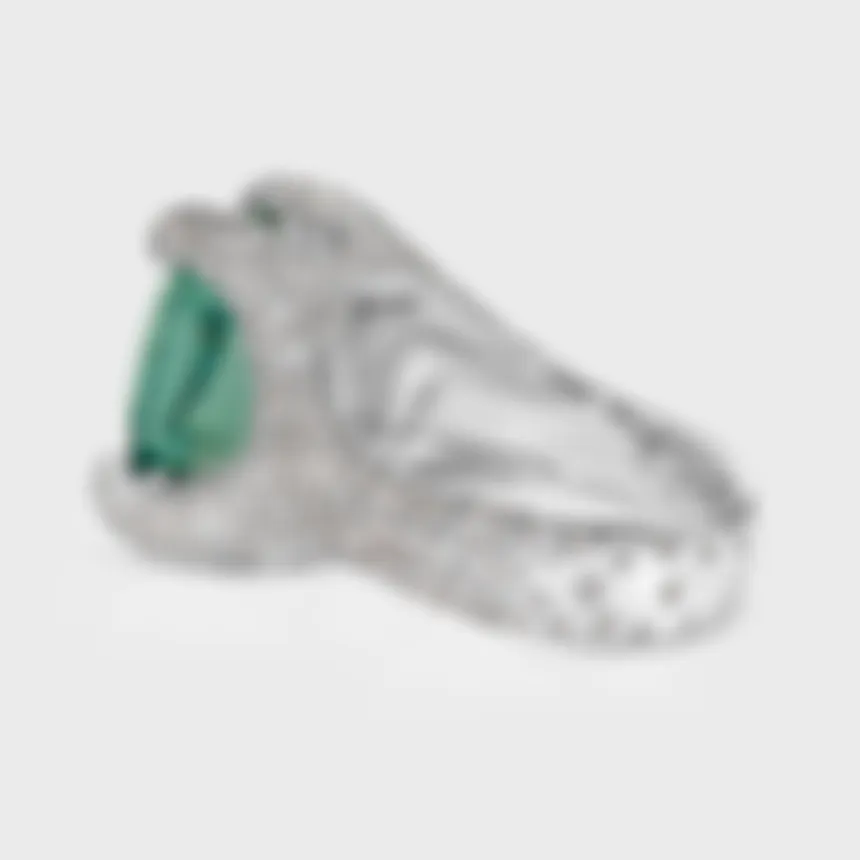 Granada Lagoon white gold ring by ValeOro with a blue-green tourmaline on a pavé band scattered with diamonds, side view
